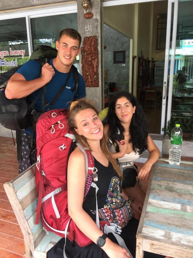 Phangan Barsay Hostel 통살라 외부 사진