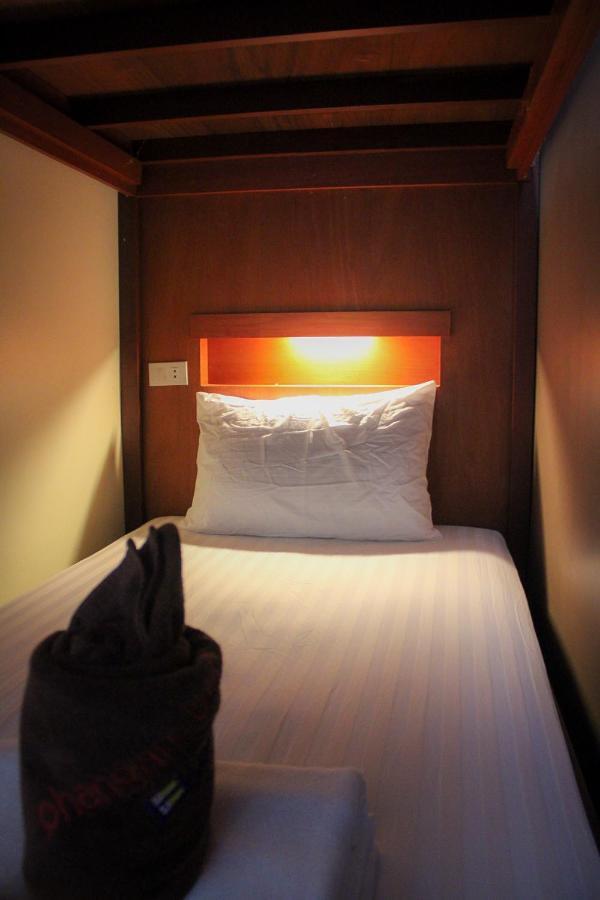 Phangan Barsay Hostel 통살라 외부 사진
