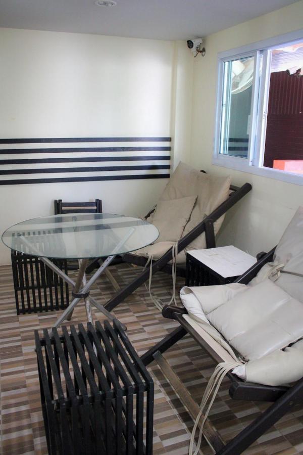 Phangan Barsay Hostel 통살라 외부 사진