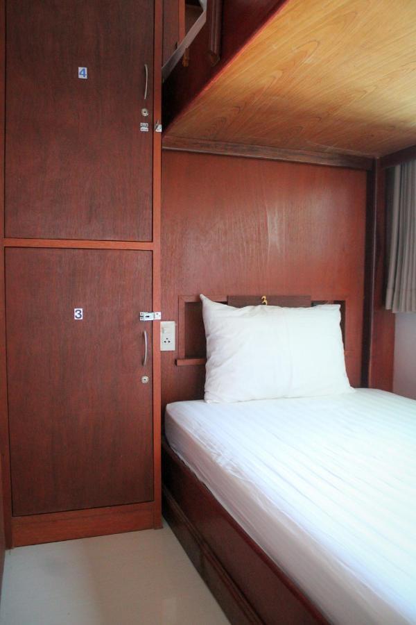 Phangan Barsay Hostel 통살라 외부 사진