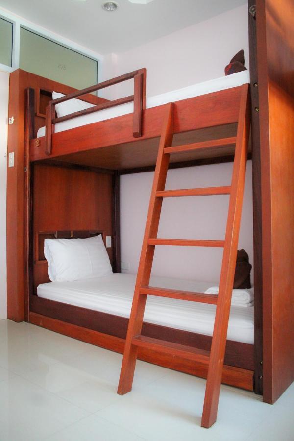 Phangan Barsay Hostel 통살라 외부 사진