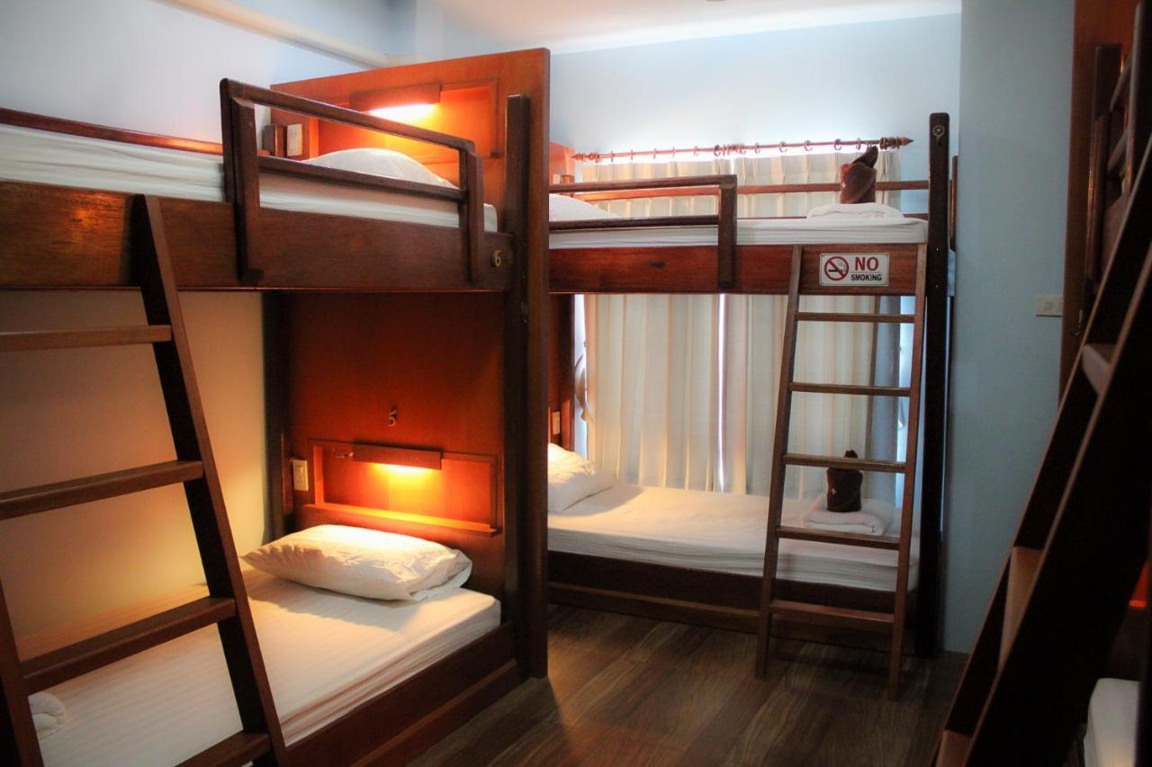 Phangan Barsay Hostel 통살라 외부 사진