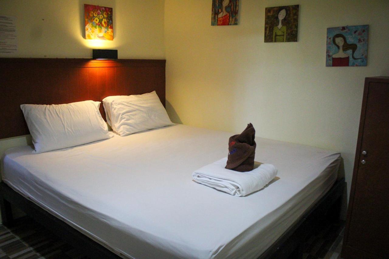 Phangan Barsay Hostel 통살라 외부 사진