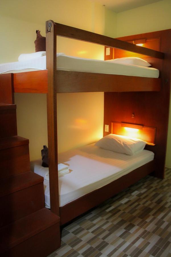 Phangan Barsay Hostel 통살라 외부 사진