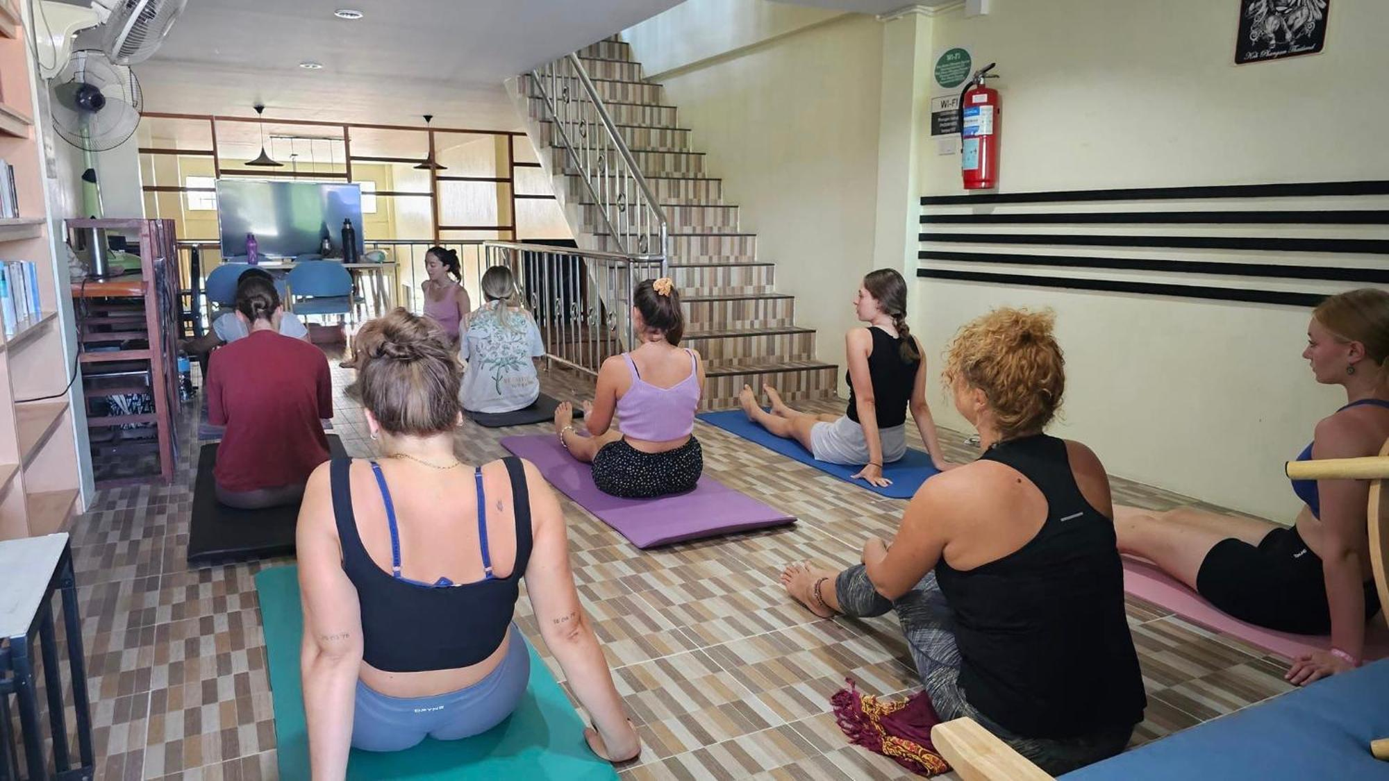 Phangan Barsay Hostel 통살라 외부 사진