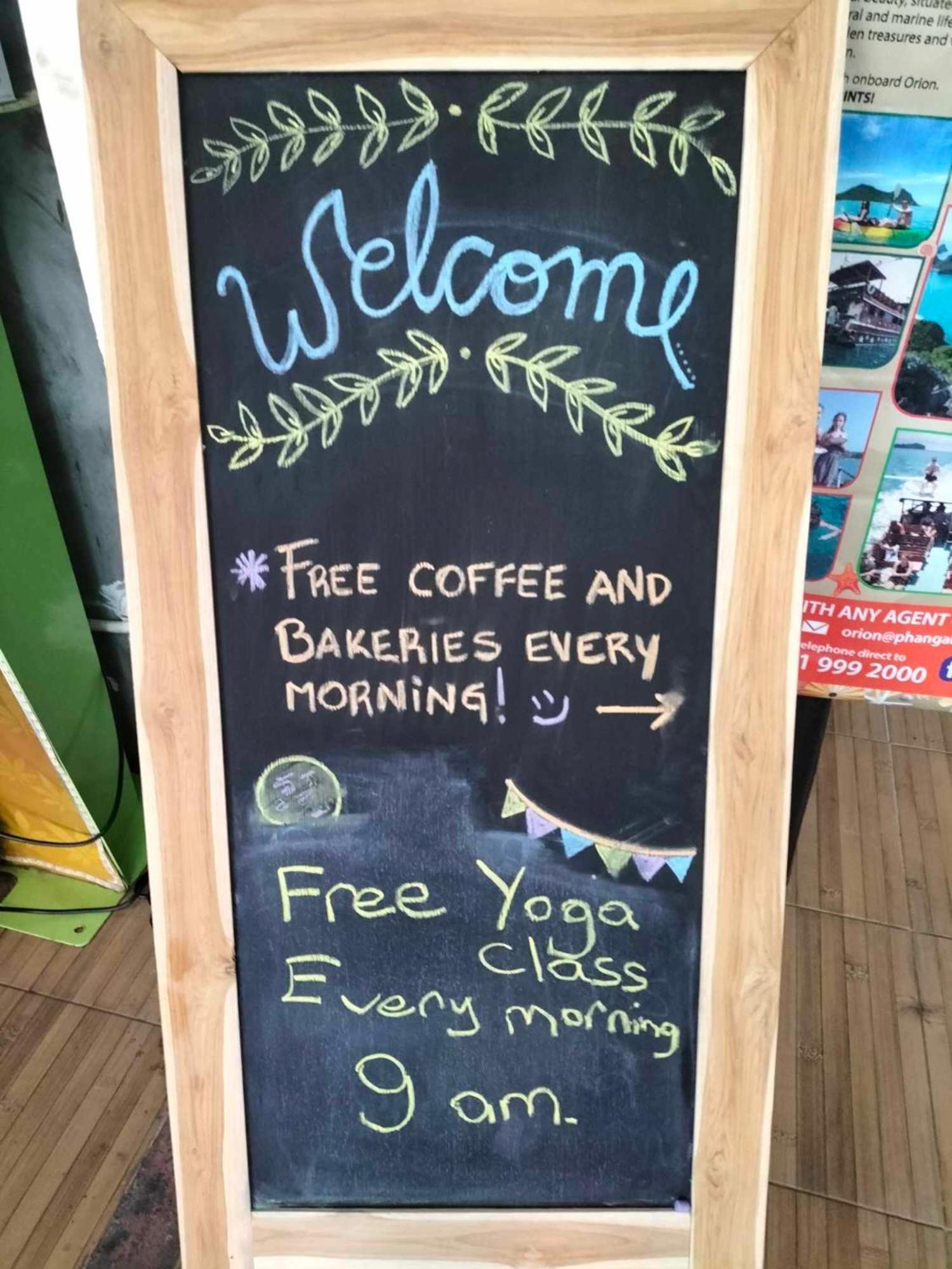 Phangan Barsay Hostel 통살라 외부 사진